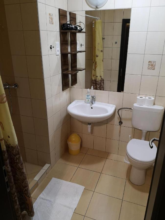 Bed and Breakfast Borostyan Panzio Balatonfuered Exterior foto