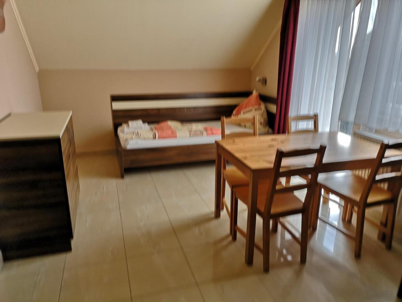 Bed and Breakfast Borostyan Panzio Balatonfuered Exterior foto